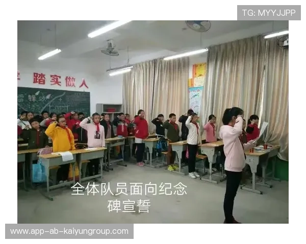 羽毛球青年打球如风追不上——青春的锐气，飞扬的梦想